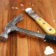 Reparación de pisos de bricolaje: una guía para la fijación de todos los revestimientos posibles