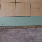 Preparazione di un pavimento in legno per la posa di piastrelle - 3 diversi modi di lavorare