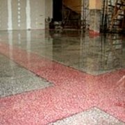 Sols en mosaïque de copeaux de marbre