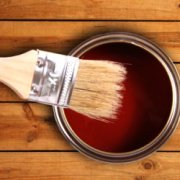 Antiseptiques et retardateurs de flammes: le choix de l'imprégnation protectrice pour une application sur un parquet