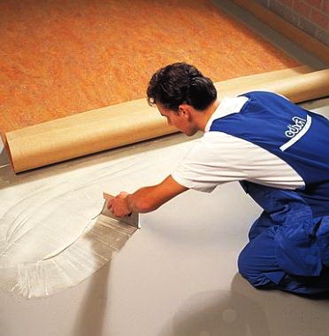 Comment coller du linoléum: un examen comparatif des compositions adhésives