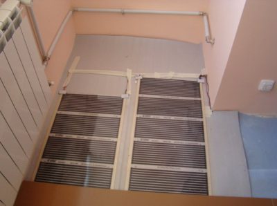 Chauffage au sol par film sur le balcon Chauffage par le sol en film sur la loggia