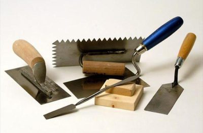 N'oubliez pas d'acheter des outils Les outils d'empilage sont un composant important