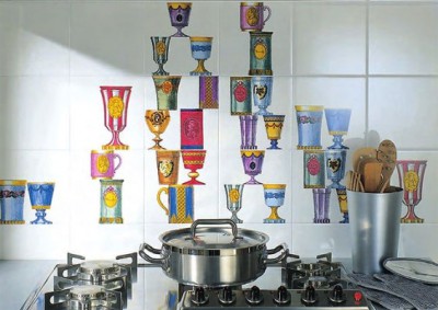 Les carreaux blancs ennuyeux peuvent être variés avec des autocollants en vinyle Les autocollants en vinyle décorent les carreaux blancs