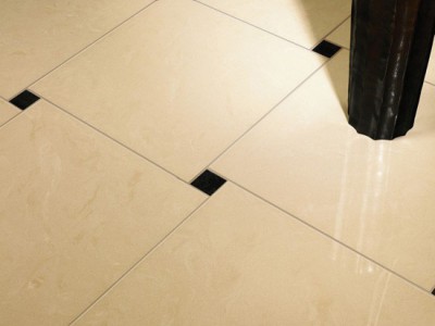 Quelle tuile est la meilleure pour la cuisine - la taille est importante Quelle tuile est la meilleure pour la cuisine - choisissez la bonne taille