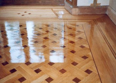 Parquet bien entretenu Parquet bien entretenu