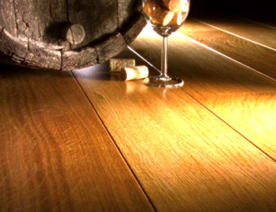 Que faire en cas de grincement du plancher: aperçu des causes et des méthodes de résolution du problème