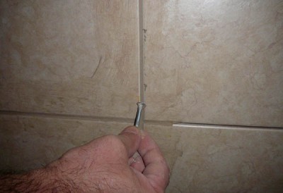 Coulis pour carreaux - nettoyage à sec Coulis pour carreaux - Nettoyage de surfaces sèches