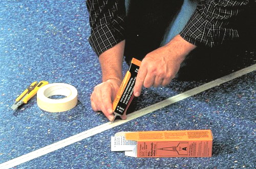 Soudage à froid et à chaud du linoléum par étapes et instructions