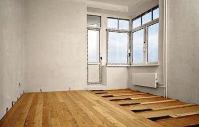 Promenade sur des rondins Promenade sur des rondins