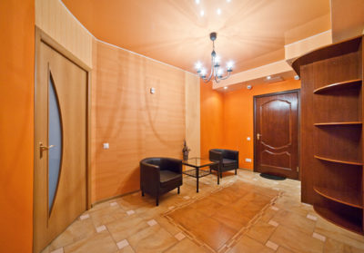 Les carreaux de porcelaine conviennent parfaitement au couloir Les carreaux de porcelaine conviennent parfaitement au couloir