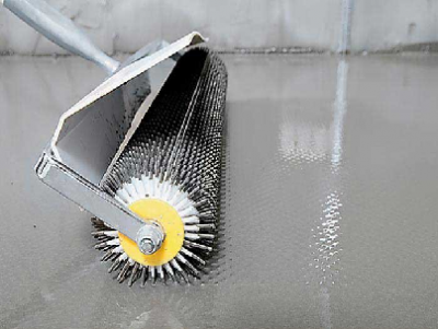 Mélanges de nivellement Niveler le sol: la dernière étape