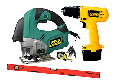 Outils nécessaires pour niveler un plancher en bois avec du contreplaqué Outils nécessaires pour niveler un plancher en bois avec du contreplaqué