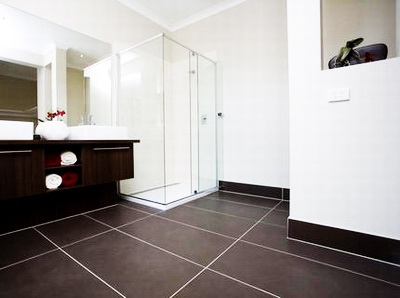 Plinthe en céramique: comment choisir la bonne et réaliser les travaux d'installation