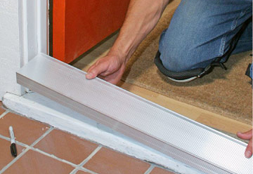 Nous mesurons la longueur de seuil nécessaire Nous mesurons la longueur de seuil nécessaire