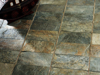 L'ardoise est très appréciée des designers en raison de ses couleurs et de sa texture inhabituelles. L'ardoise est très appréciée des designers en raison de ses couleurs et de sa texture inhabituelles.