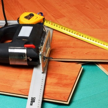 Pose de stratifiés à faire soi-même: règles et exemple de travail étape par étape