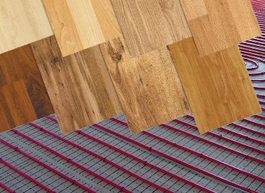 Nous choisissons un stratifié à poser sur un sol chaud: quels types de planches puis-je utiliser?