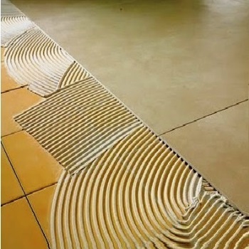 Peut-on poser des tuiles sur des tuiles: comment poser un nouveau revêtement sur une vieille tuile