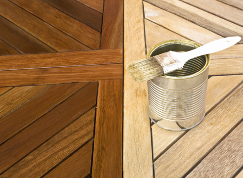 Teintures pour parquet: revue des compositions pour teinter parquet et bois massif