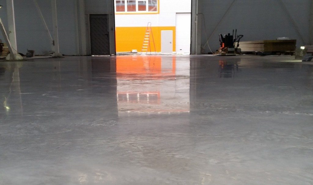 Sol en béton après jointoiement