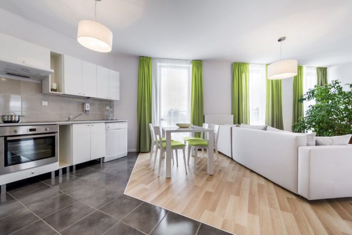 Coin cuisine séparé avec stratifié contrastant