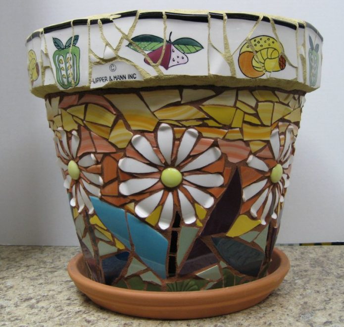 pot de fleur en mosaïque