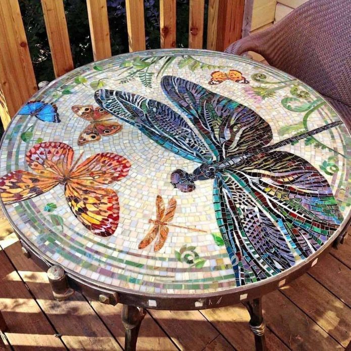 table mosaïque carrelée