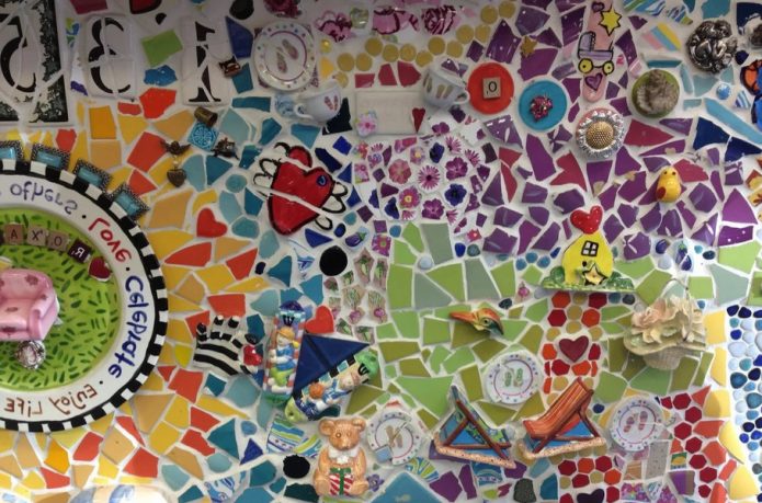 mur de mosaïque carrelée