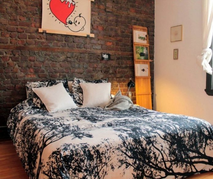 Vieux mur décoratif en brique