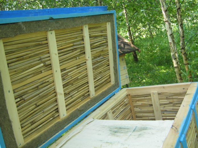 Ruche d'un vieux réfrigérateur