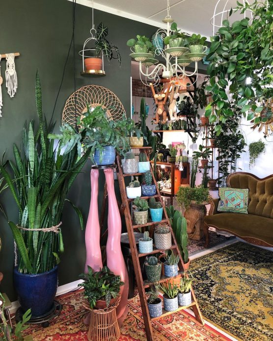 Supports et supports de fleurs de mannequin