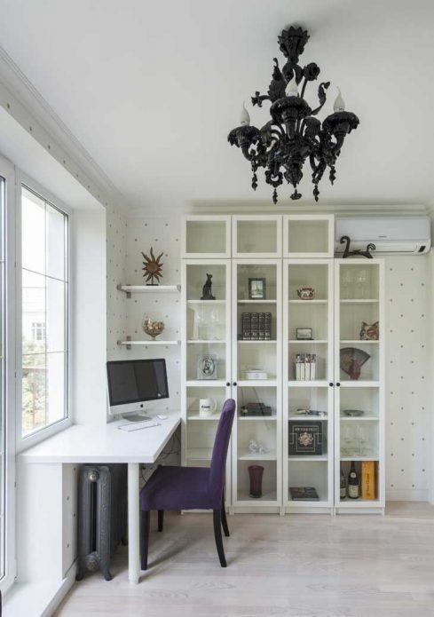 Agencement de meubles dans un studio