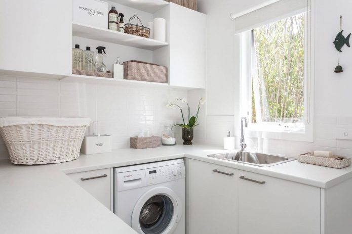 machine à laver dans la cuisine