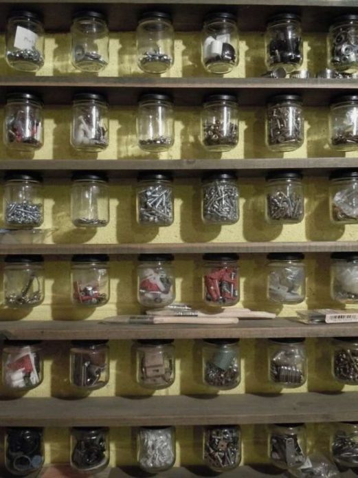 Stockage de vis, clous et vis