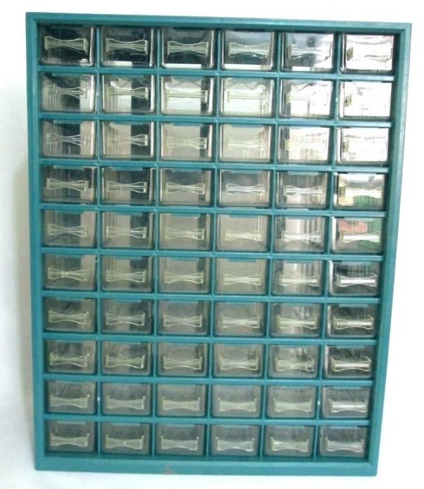 Stockage de vis, clous et vis