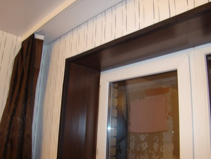 Pentes d'une fenêtre en stratifié