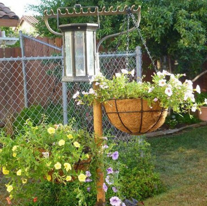 Porte-râteau pour fleurs en pot