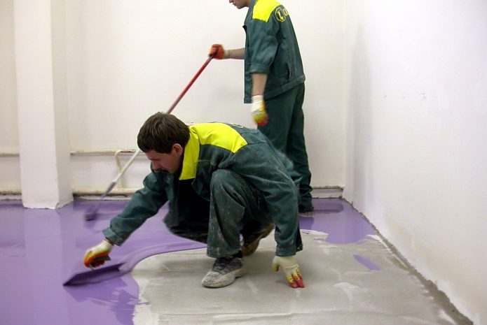 Installation de linoléum liquide