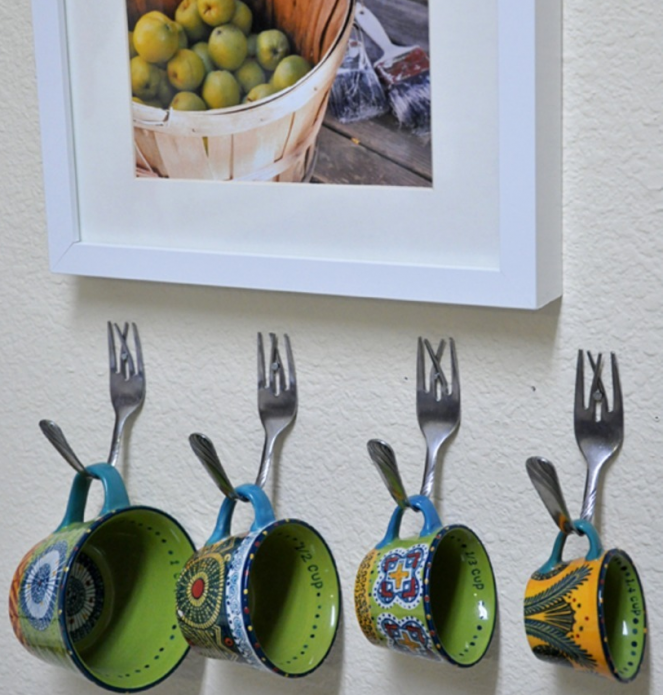 Crochets de fourche dans la cuisine