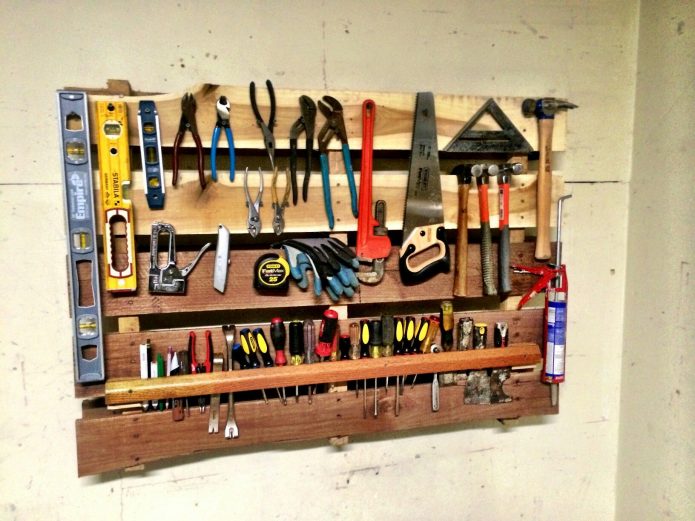 Organisateur d'outils en bois mural