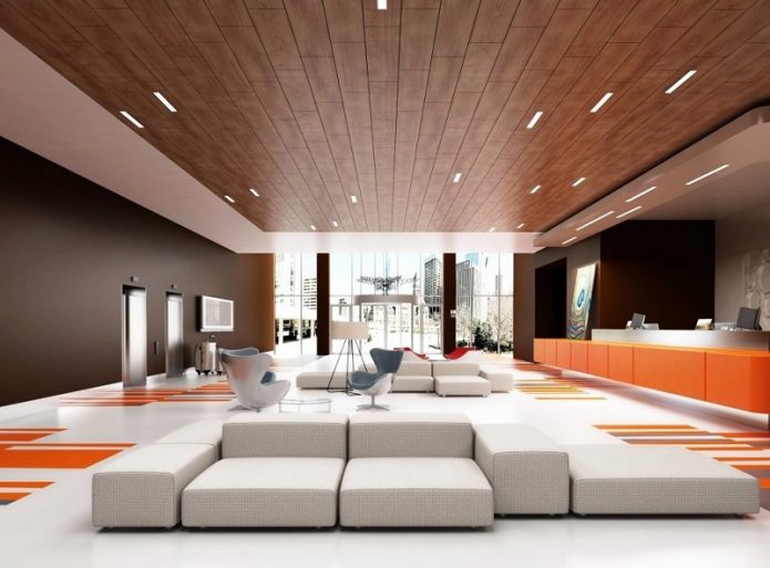 Stratifié au plafond