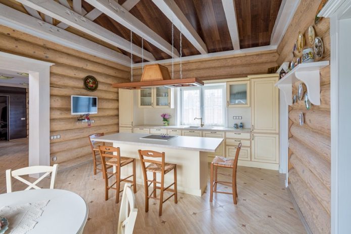 Stratifié au plafond