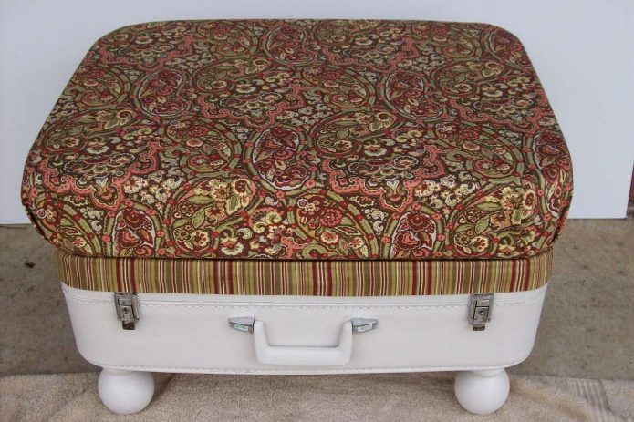 Banc doux d'une vieille valise