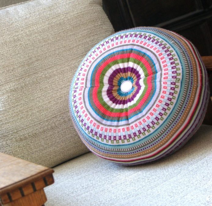 Oreiller ottoman pull élégant