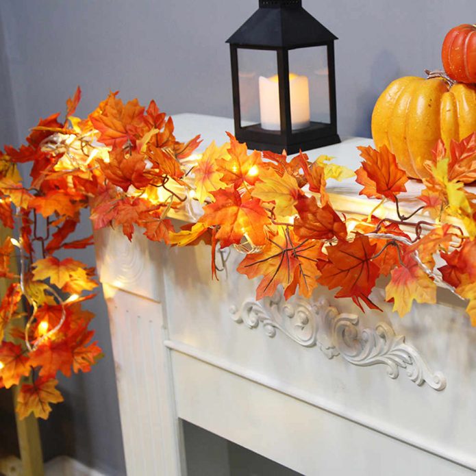 Guirlande festive de feuilles d'automne