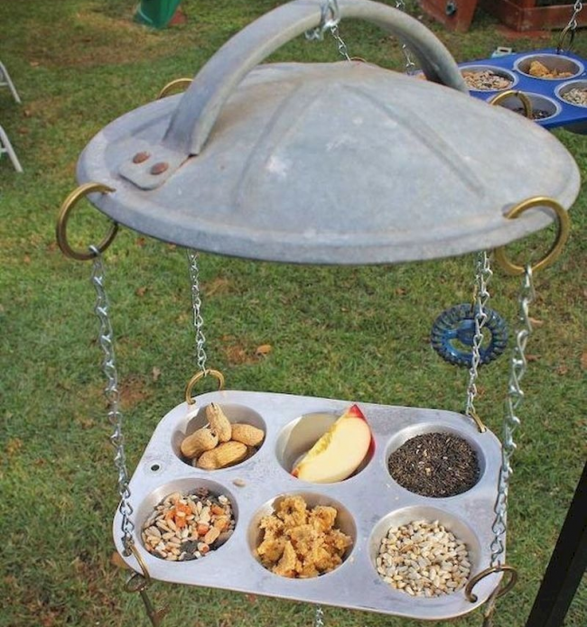 Mangeoire de plats anciens