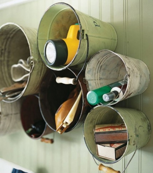 Organisateur pour outils de vieux seaux