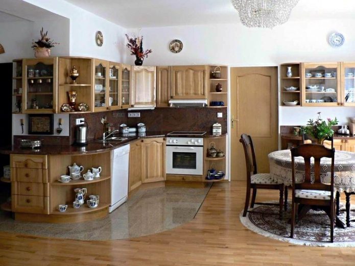 Option de plancher combiné dans une cuisine spacieuse