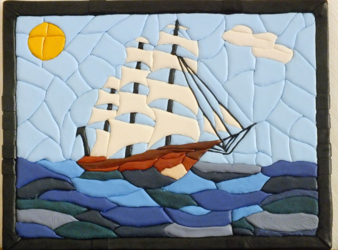 Panneau coloré en morceaux de cuir